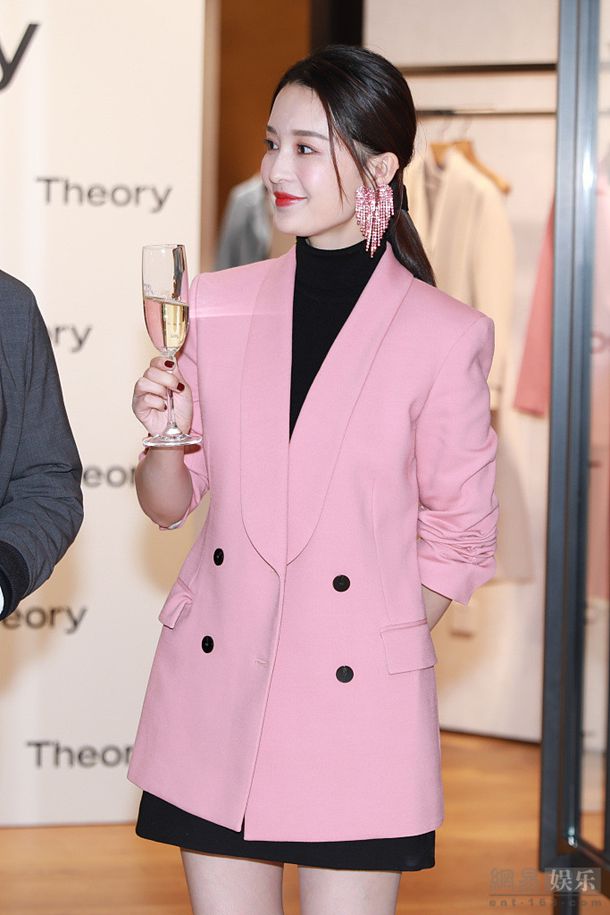 猴子怎么叫的拟声词