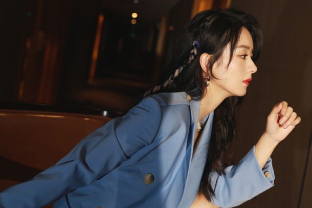 男子为博朋友开心将女友灌醉邀4名好友轮奸