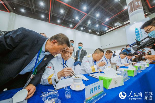 原创历史故事三顾茅庐