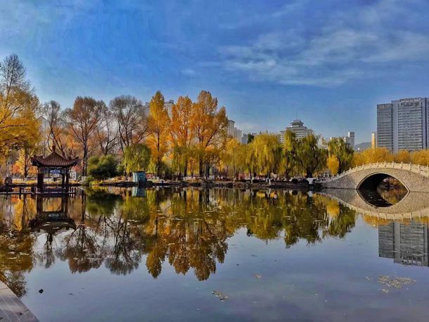 于和伟、韩雪担纲主演！法治大剧《巡回检察组》今晚开播