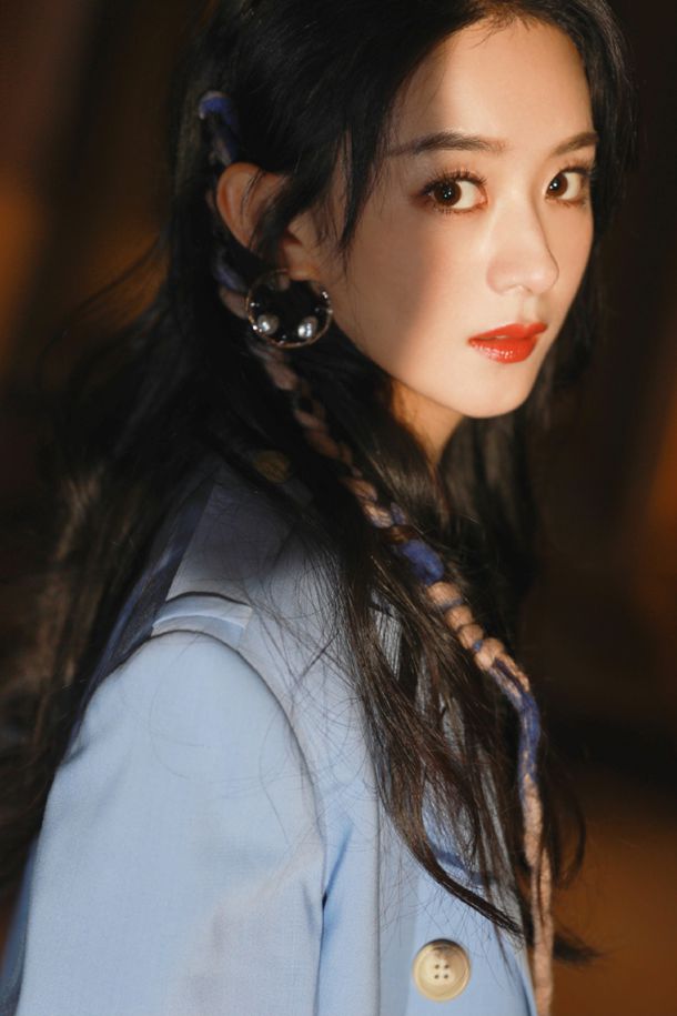 原创何洁瘦了又美出新高？未ps照片还原庐山真面目！