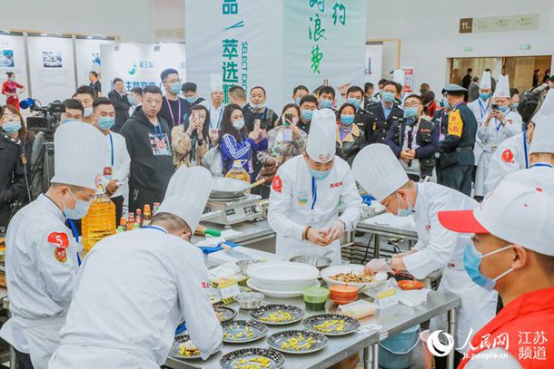 3岁小孩被瘾君子50块卖给狗肉店，被老板摔死，判决结果让人意外